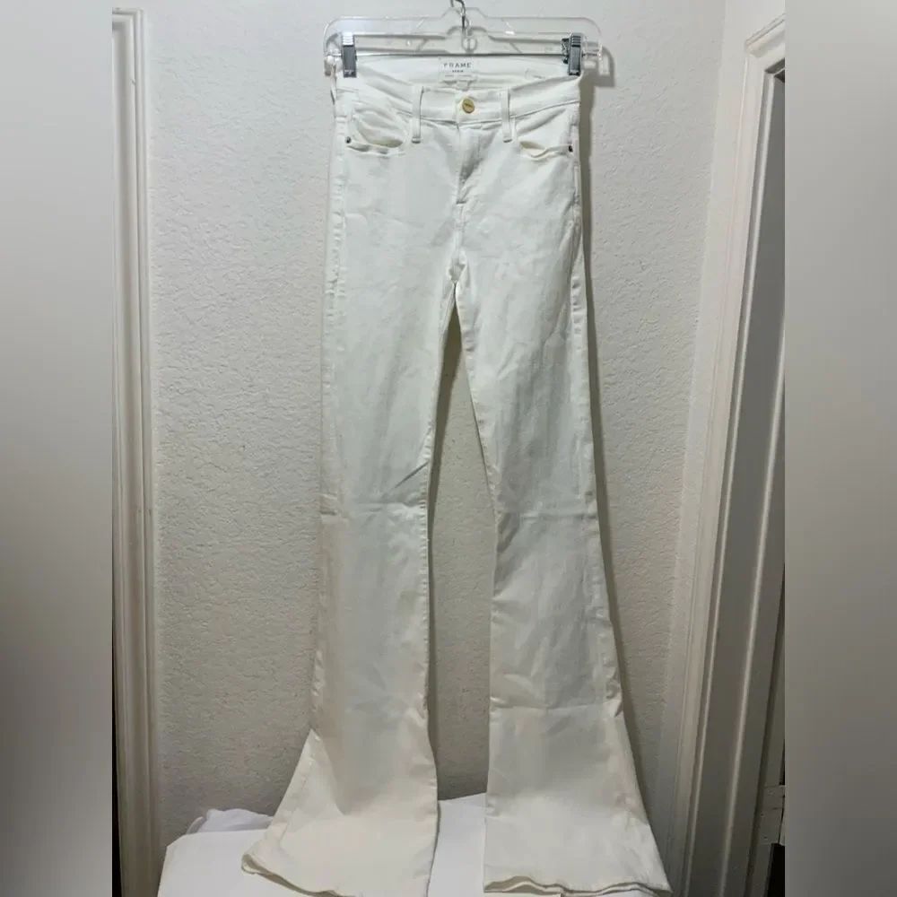 Frame Le High Flare jeans White Flare Pants size 24
